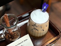 Kawisari Coffee: Menikmati Racikan Kopi dari Kebun Tertua Ditemani Serabi Hangat