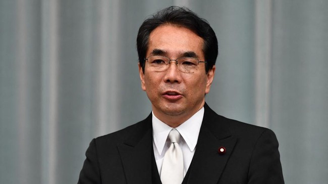 Menteri Pertanian Jepang Minta Maaf usai Pamer Tak Pernah Beli Beras Mentan Jepang meminta maaf kepada publik imbas komentarnya yang mengaku tak pernah perlu membeli beras kala masyarakat protes kenaikan harga bahan pokok itu.
