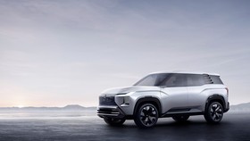 SUV Baru Mitsubishi di Indonesia Diduga Bernama Destinator