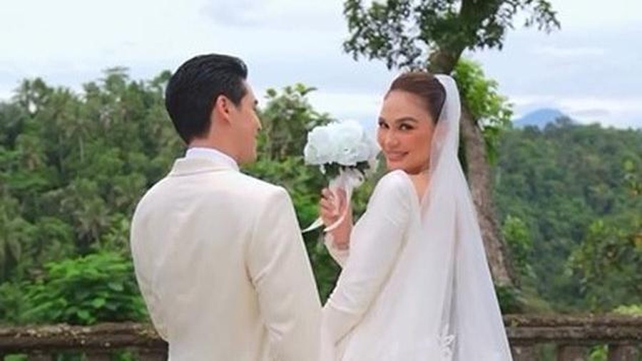 Pernikahan Luna Maya dan Maxime Bouttier