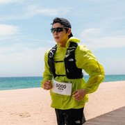 Potret Keren Cha Eun Woo Ikuti Lomba Lari Lintas Alam '2025 The North Face 100 Gangwon'