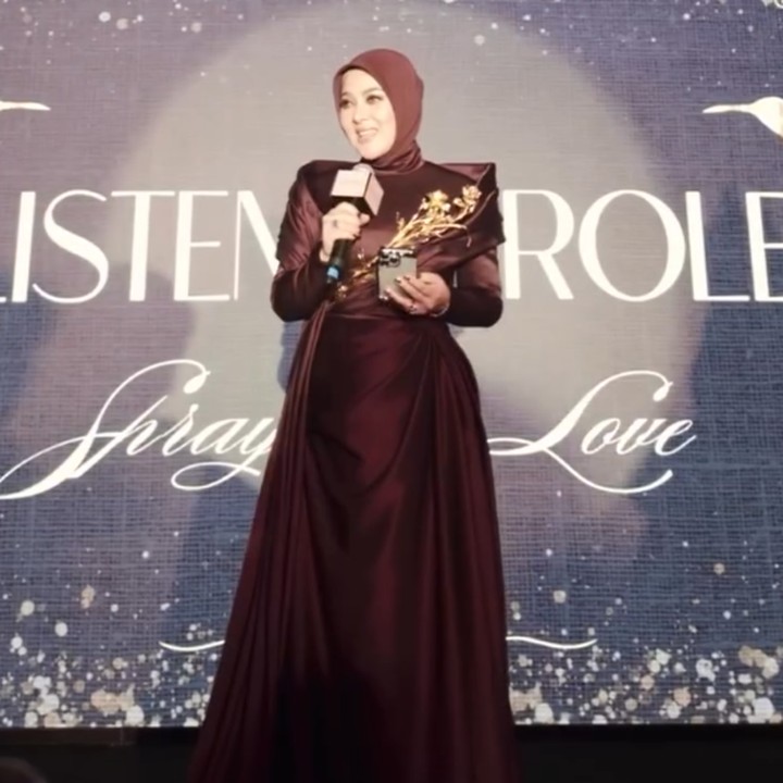 <p>Syahrini datang Cannes untuk menerima penghargaan. Bunda satu anak ini mendapatkan penghargaan dari United Society Council. (Foto: Instagram @princessyahrini)</p>