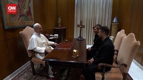 VIDEO: Momen Pertemuan Paus Leo XIV dan Presiden Volodymyr Zelensky