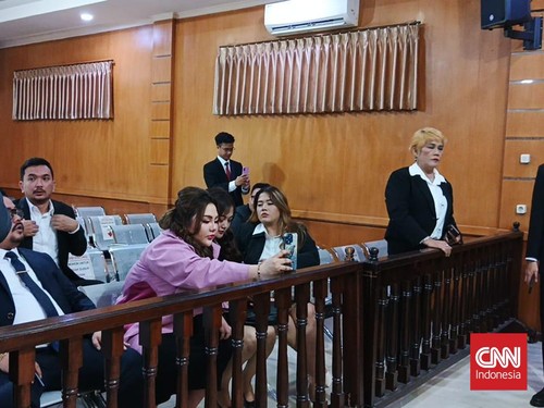 Lisa Mariana Digugat Balik RK, Diminta Ganti Rugi Rp105 Miliar