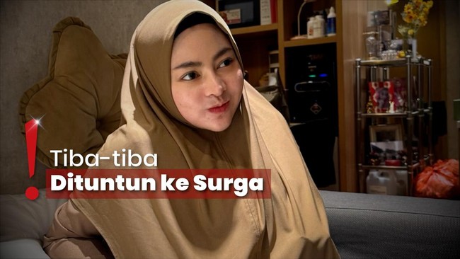 Model Majalah Dewasa Vitalia Sesha Hijrah Ngaku Mimpi Bertemu Rasulullah