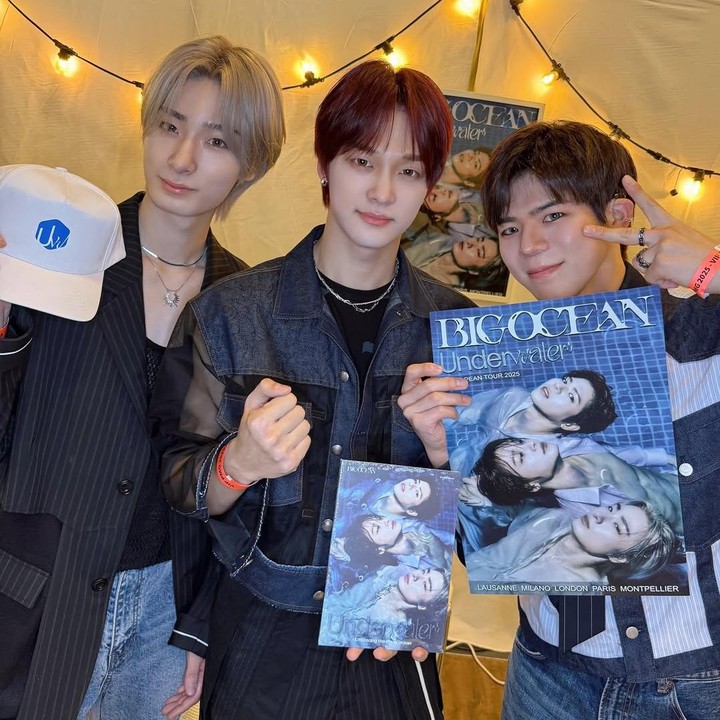 <p>Big Ocean adalah grup K-Pop pertama yang beranggotakan penyandang disabilitas pendengaran. Grup ini terdiri dari Kim Ji-Seok, Lee Chan-Yeon, dan Park Hyun-Jin. Mereka berada di bawah naungan Parastar Entertainment. Vokal grup ini direkam menggunakan AI, dan saat tampil di atas panggung, mereka mengenakan perangkat getar khusus untuk membantu sinkronisasi gerakan <em>dance. </em>(Foto: Instagram@big_ocean.official)</p>
