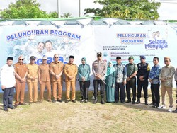 Ady-Irfan Luncurkan Selasa Menyapa, Desa Jadi Pusat Layanan Publik