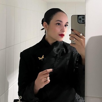 Penampilan Tradisional yang Elegan, Chelsea Islan Berkebaya di Festival Film Cannes 2025