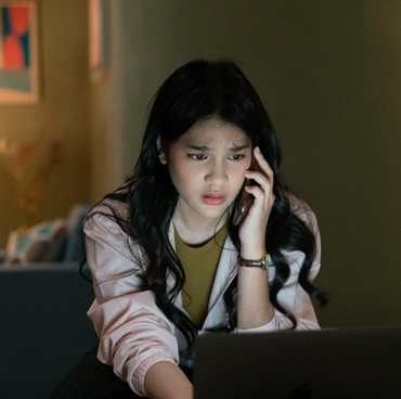 11 Artis Ini Sukses Perankan Pelakor, Bikin Penonton Geregetan & Kesal Setengah Mati!