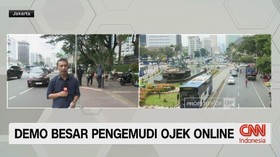 VIDEO: Demo Pengemudi Ojek Online di Patung Kuda
