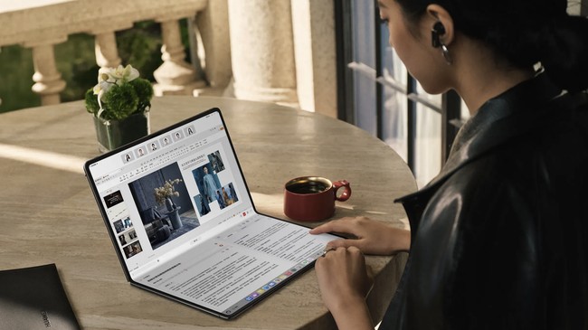 Huawei Luncurkan MateBook Fold, Laptop Layar Lipat Super Tipis Huawei baru saja merilis MateBook Fold Ultimate Design, sebuah laptop layar lipat dengan desain super tipis.