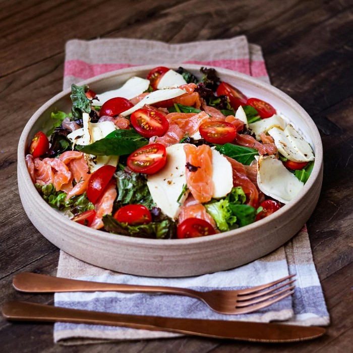 Ilustrasi Caprese Salad