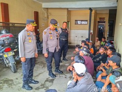Video Momen 25 Preman Berkedok Jukir di Bandung Digaruk Polisi