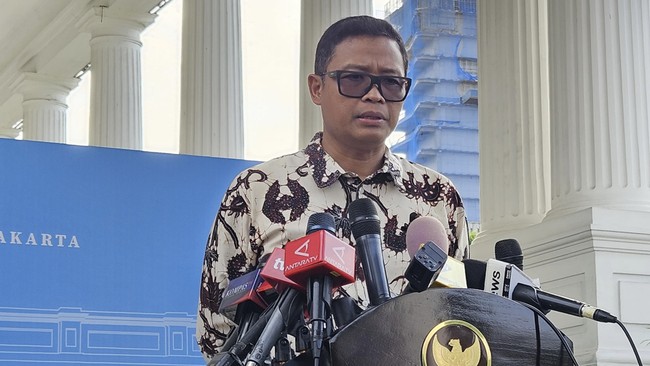 Sri Mulyani Lantik Bimo-Djaka Jadi Dirjen Pajak-Bea Cukai Baru Besok Menkeu Sri Mulyani melantik Bimo Wijayanto dan Letjen Djaka Budi Utama menjadi dirjen pajak dan dirjen bea cukai baru, Jumat (23/5) besok.