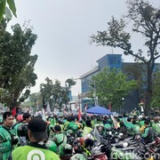 Driver Ojol Demo Hari Ini, Tuntut Turunkan Potongan hingga Sepakat Matikan Aplikasi 24 Jam