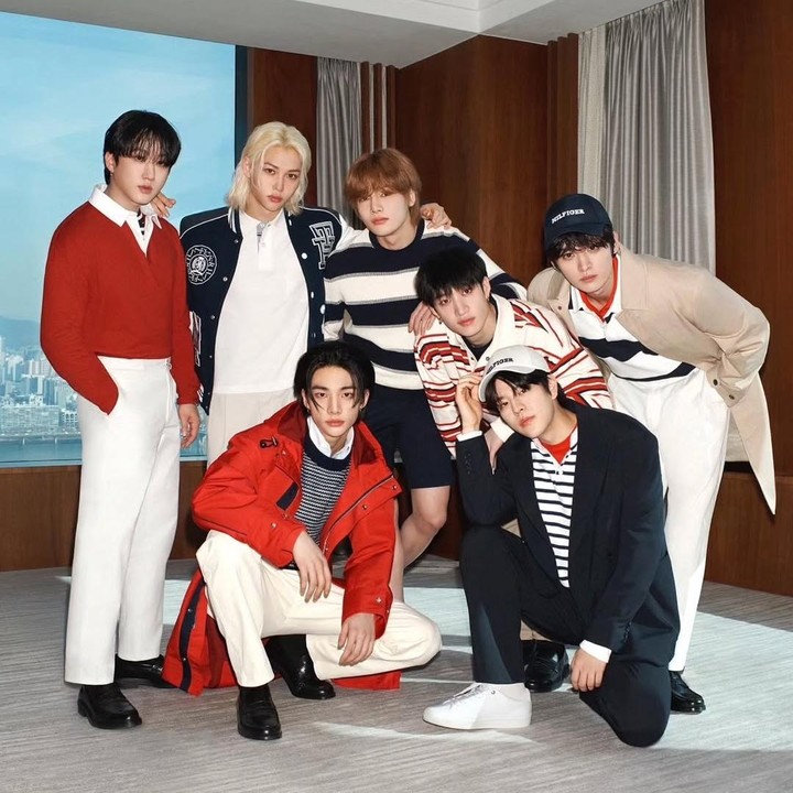 <p>Stray Kids meraih popularitas global dengan mengikuti naluri mereka, menghasilkan lagu-lagu rock dan lebih industrial dibandingkan grup K-Pop pada umumnya. Grup ini memulai debutnya dengan EP mereka<em> I Am Not </em>pada 2018. Empat tahun kemudian, EP mereka <em>Oddinary</em> menduduki puncak Billboard 200, menjadikan Stray Kids sebagai satu-satunya grup K-Pop ketiga yang mencapai posisi tersebut, setelah BTS dan SuperM. (Foto: Instagram@realstraykids)</p>