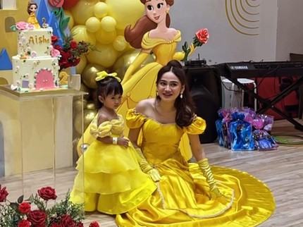 Cantiknya Syifa Hadju Berdandan ala Princess Belle di Ultah Aisha Putri Kesha Ratuliu, Intip 5 Potretnya