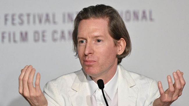 Sutradara Wes Anderson mengkritik usulan tarif 100 persen dari Presiden AS Donald Trump terhadap film-film yang dibuat di luar AS.