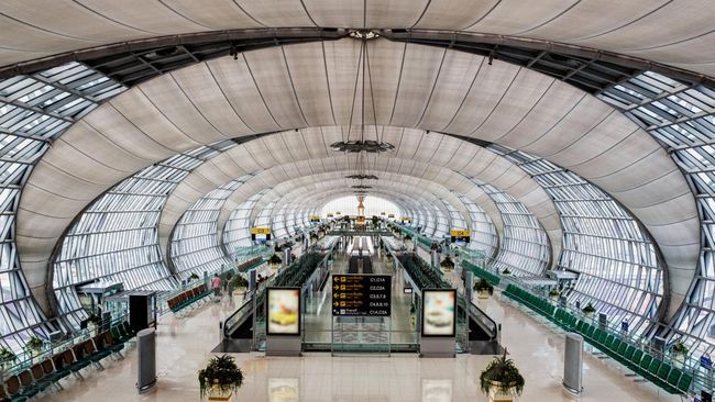 Langkah memperluas bandara dilakukan setelah pelonggaran kebijakan visa baru-baru ini, yang diambil untuk meningkatkan daya saing pariwisata 3 negara ASEAN itu.