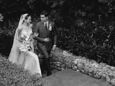Enzy Storia Rayakan Wedding Anniversary Kedua, Intip 5 Potretnya Bersama Suami