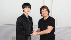 Jin BTS Tanya Resep Tom Cruise Awet Bareng Tim Mission: Impossible