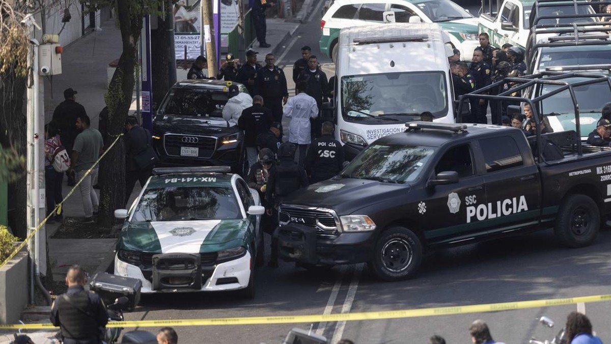 FOTO: Kelompok Bersenjata Tembak Mati 2 Ajudan Wali Kota Mexico City