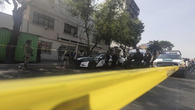 FOTO: Kelompok Bersenjata Tembak Mati 2 Ajudan Wali Kota Mexico City