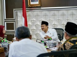 Mensos Tegaskan Sekolah Rakyat Setara Sekolah Unggulan