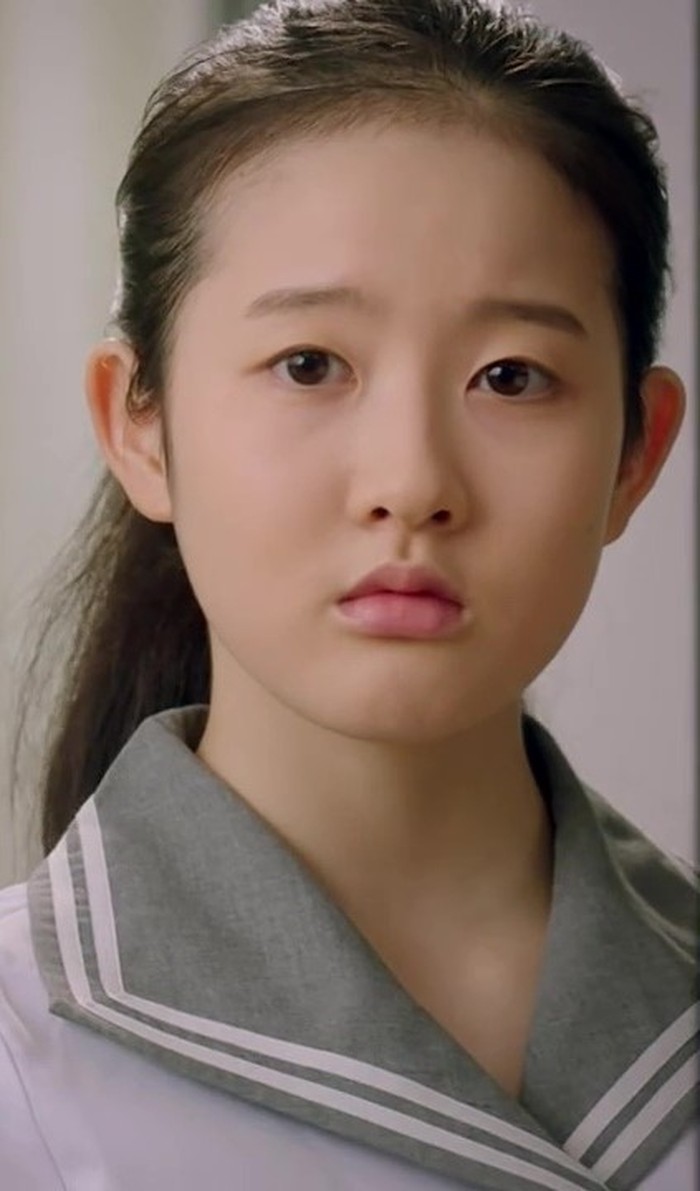 Sebelum debut dengan STAYC, Sieun lebih dulu memulai kariernya sebagai aktris cilik pada 2014. Sejak saat itu, ia banyak membintangi drama, seperti Queen for Seven Days (2017), Still 17 (2018), hingga Mystic Pop-up Bar (2020)./ Foto: imdb.com