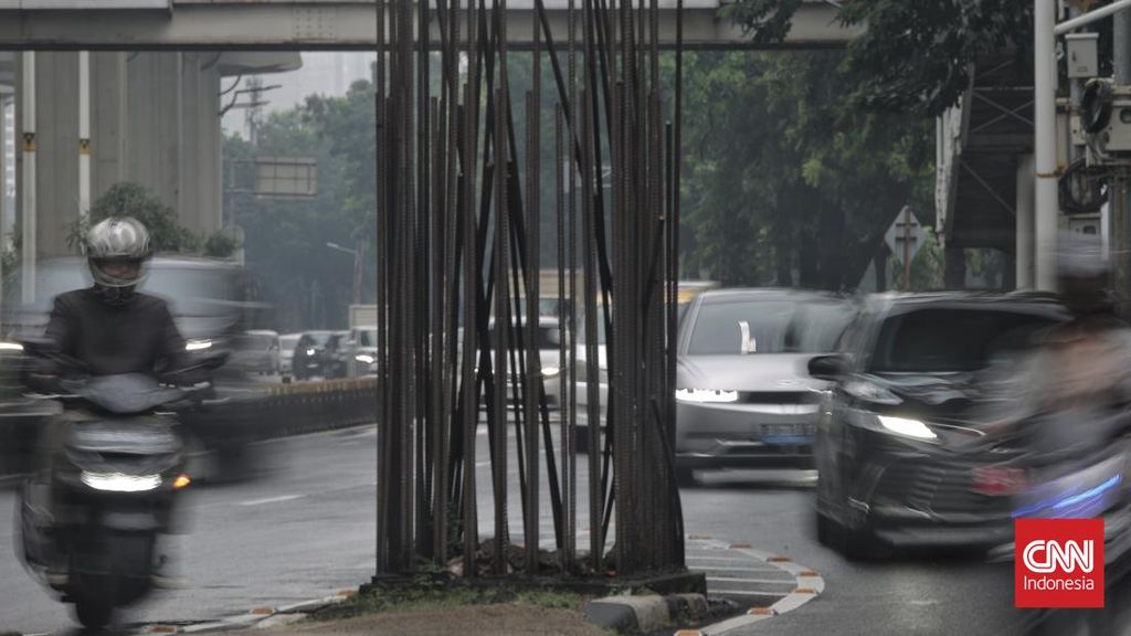 Adhi Karya Respons Rencana Pemprov DKI Bongkar Tiang Monorel Mangkrak