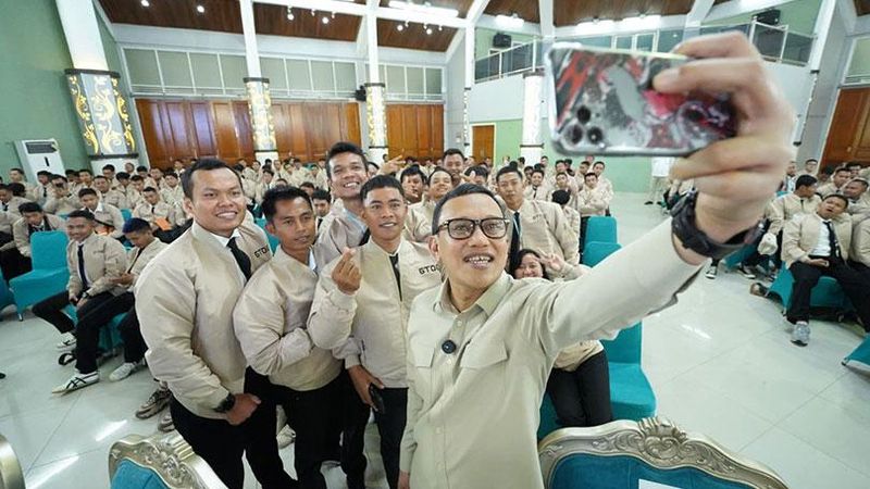 Menteri Perlindungan Pekerja Migran Indonesia (P2MI) Abdul Kadir Karding mengingatkan para pekerja