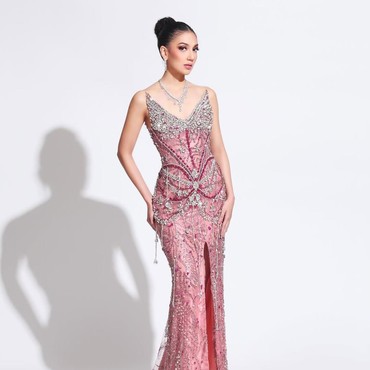 Terpopuler: Sosok Ghina Pacar Anak Najwa Shihab Vs Penyebab Adik Dali Unfollow Jennifer Coppen