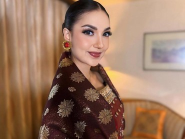 Profil Ghina Raihanah, Adik Tsania Marwa Kekasih Anak Najwa Shihab