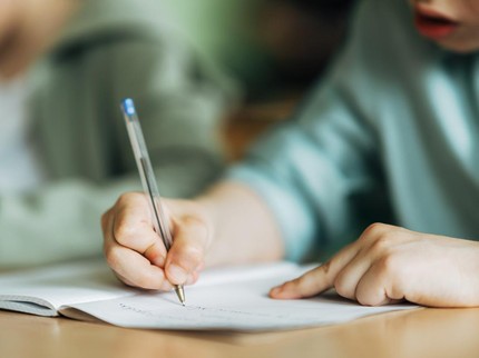 Surat Domisili untuk Daftar SPMB 2025, Simak Ketentuan & Contohnya Bun!