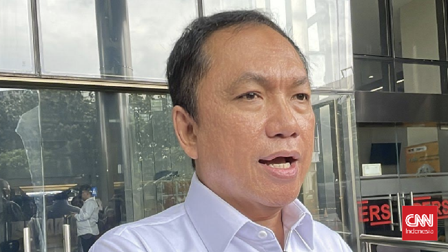 Ketua KPPU M. Fanshurullah Asa memenuhi panggilan penyidik KPK untuk diperiksa sebagai saksi kasus dugaan korupsi kerja sama jual beli gas PGN dengan PT IAE.