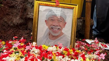 Viral Warga Perlihatkan Makam Komedian Nurul Qomar Amblas Tak Terawat