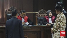 Sidang Gugatan Rektor UGM soal Dugaan Ijazah Palsu Jokowi Ditunda