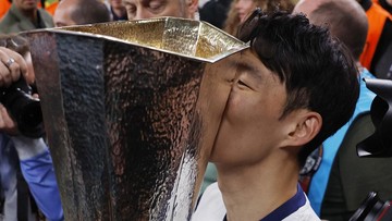Update Eksklusif Olahraga CNN : Netizen Ikut Terharu Son Heung Min Juara Liga Europa
