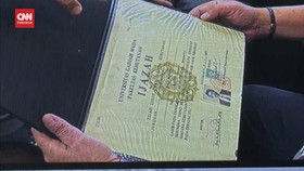 VIDEO: Polri Tegaskan Ijazah S1 UGM Jokowi Asli