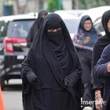 Terpopuler: Pesan Menohok Umi Pipik Untuk Inara Rusli Vs Isyana Klarifikasi soal LPDP