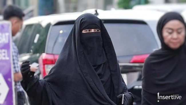 Kronologi Umi Pipik Polisikan 2 Akun Netizen Pembully