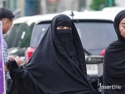 Kaitkan Perang Iran-Israel Dengan Tanda Akhir Zaman, Umi Pipik: Perkuat Iman Kita!