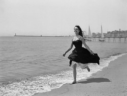 Sejarah Cannes yang Sensual, Kini Seksi Dikit Aja Diusir