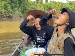 Mengenal Cacing Tembiluk, Makanan Unik Suku Dayak