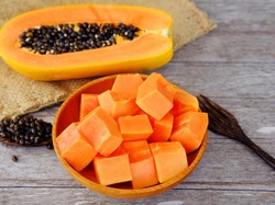 Belum Banyak yang Tahu, 12 Makanan Ini Tidak Cocok Dimakan Bareng Pepaya