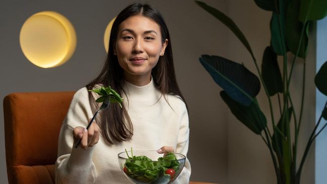 5 Cara Mengolah Bayam untuk Diet Menurunkan Berat Badan yang Ampuh