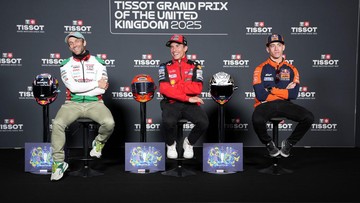 Kabar Sport CNN Terbaru : Momen Lucu Zarco dan Marquez Bicara Gaji di Honda