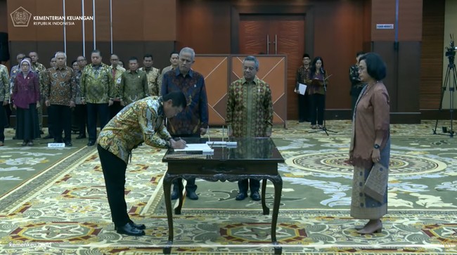 Presiden Prabowo menitipkan sejumlah arahan kepada Dirjen Pajak Bimo Wijayanto dan Dirjen Bea Cukai Letjen (Purn) Djaka Budhi Utama.