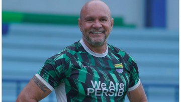 Sorotan Dunia Olahraga CNN Sport : Persib Kembali Ditinggal Sosok Kunci, Kali Ini Pelatih Kiper