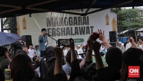 FOTO: Pramono Pimpin Manggarai Bershalawat untuk Hilangkan Tawuran